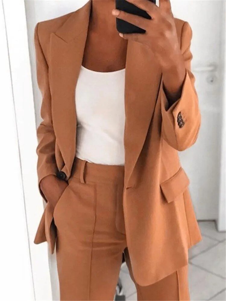 Wendy Ladies' Suit | Timeless Design with Slim Waistcoat and Office Trousers 4