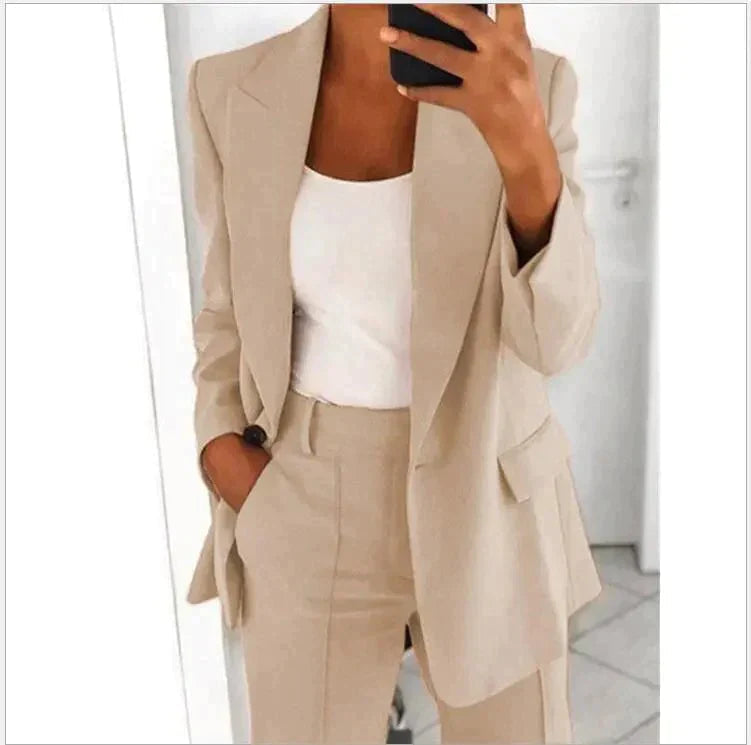 Wendy Ladies' Suit | Timeless Design with Slim Waistcoat and Office Trousers 9