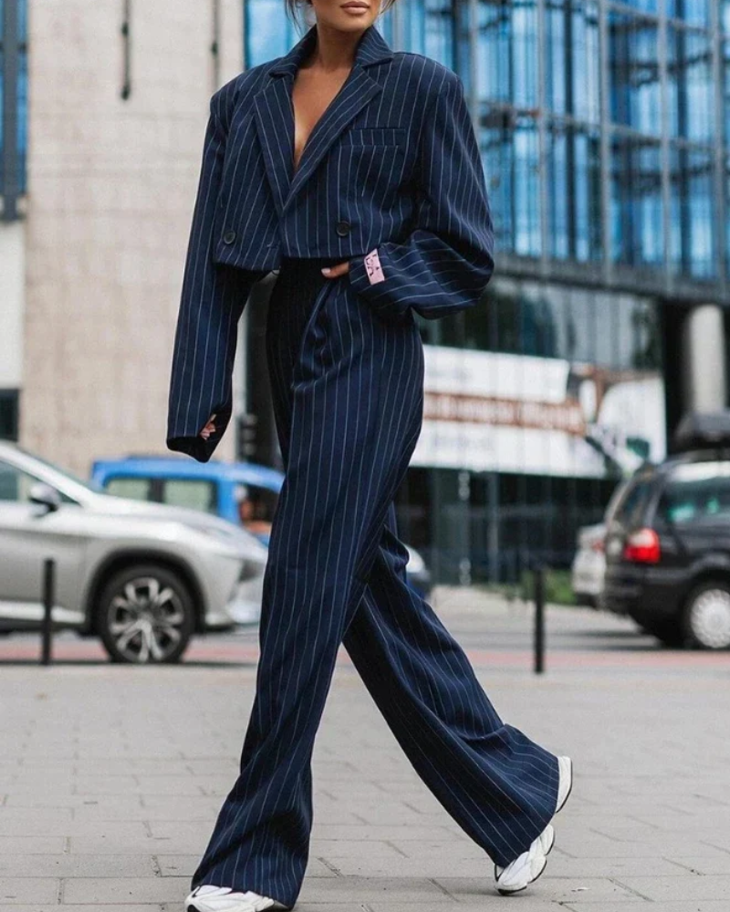 Wendy Women's Pantsuit | Timeless Design, Comfortable and Elegant 4