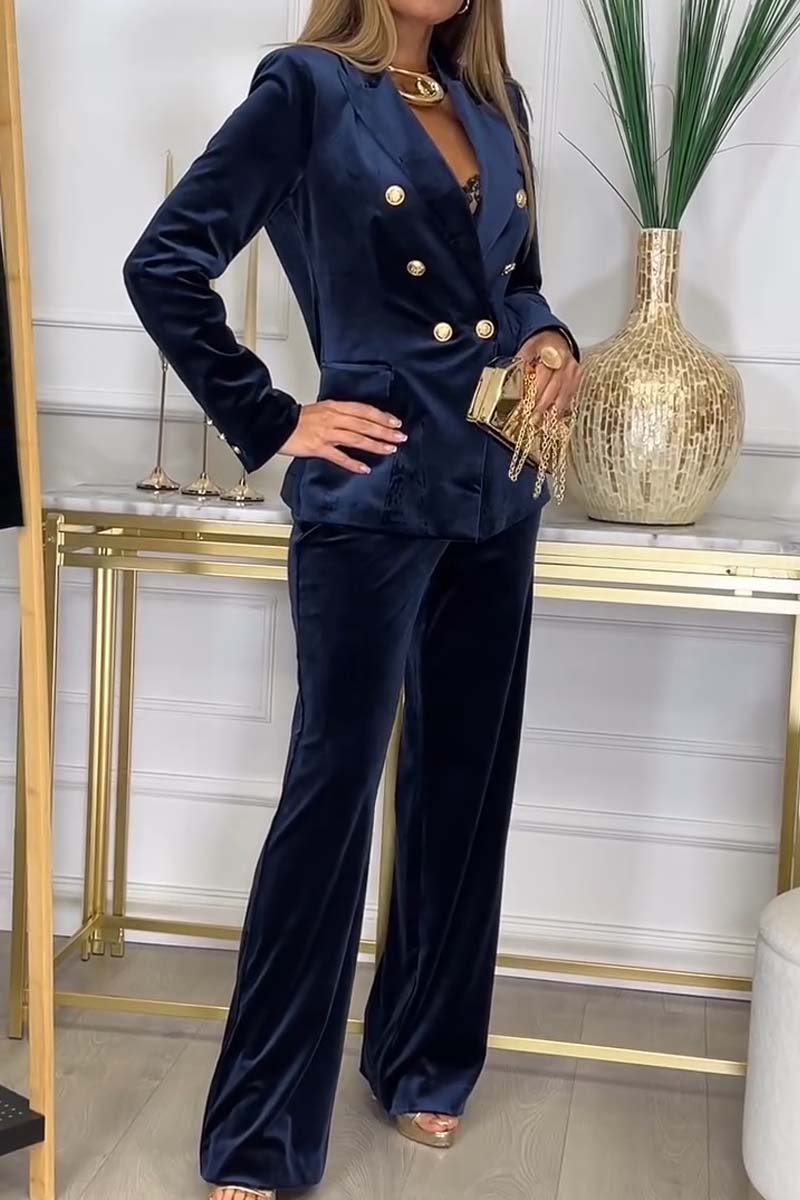 Wendy Women's Suit | Timeless Design, Comfortable 2-Piece 1