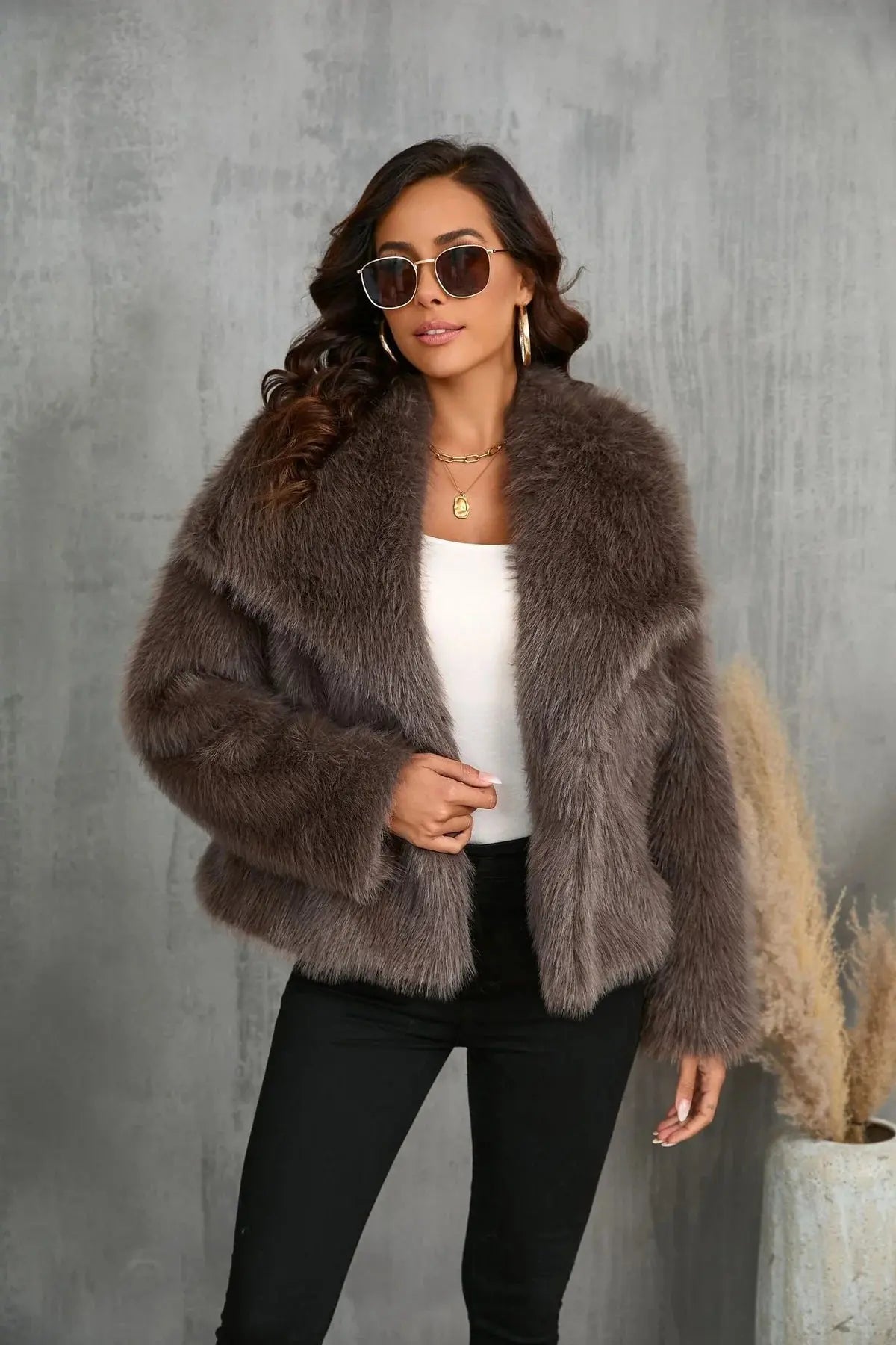 Women's Winter Coat with Luxury Lining and Slightly Tailored Fit – Elegant Women's Winter Coat 3