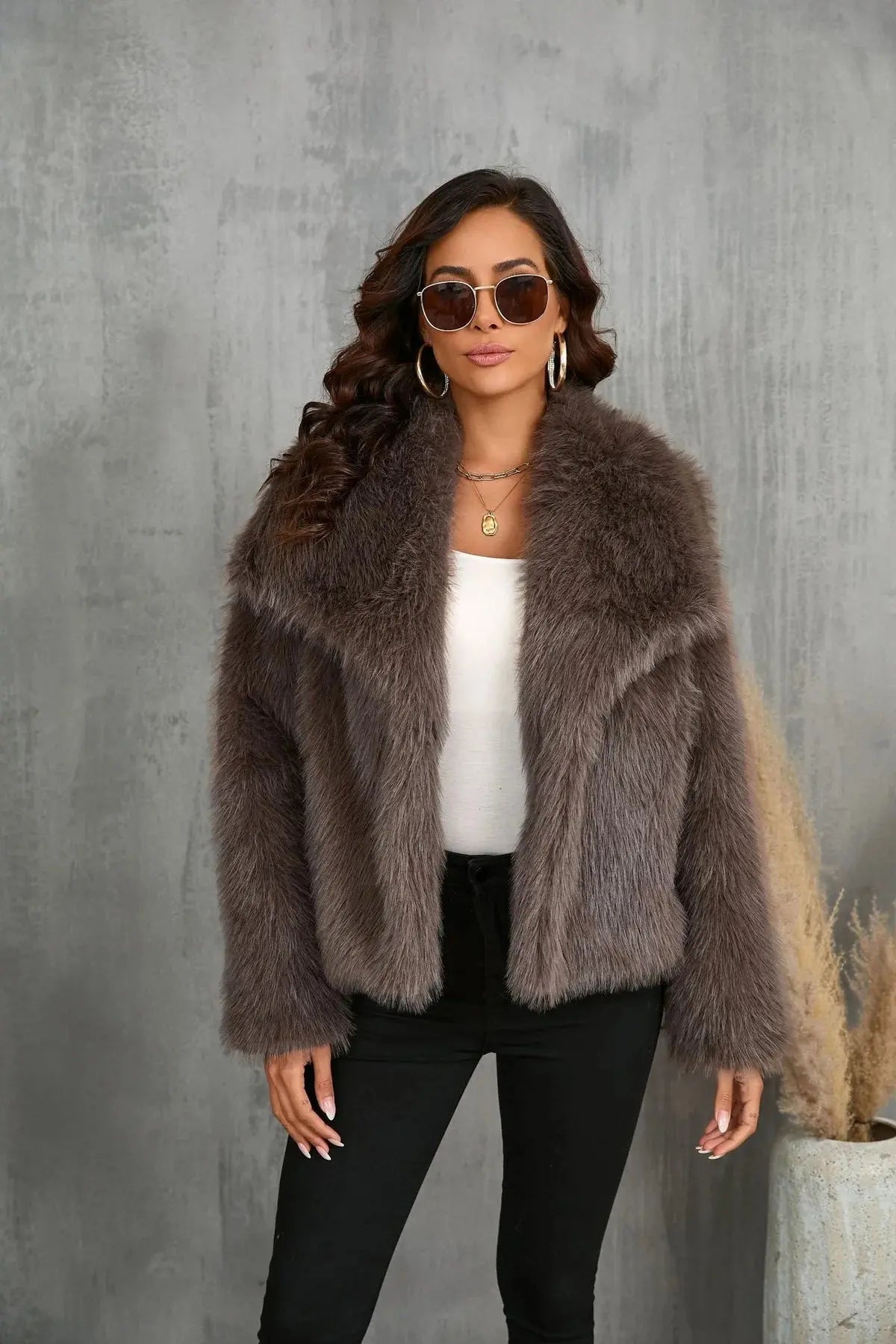 Women's Winter Coat with Luxury Lining and Slightly Tailored Fit – Elegant Women's Winter Coat 5
